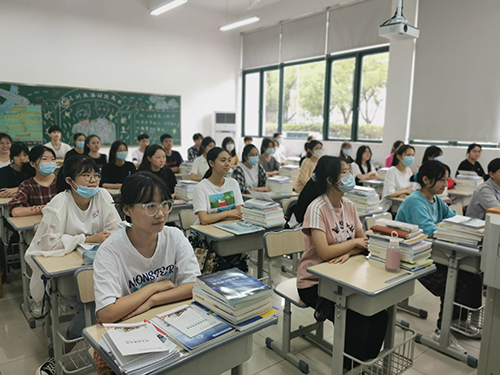 蘇州旅游與財經(jīng)高等職業(yè)技術(shù)學(xué)校2021年學(xué)費(fèi)、收費(fèi)多少