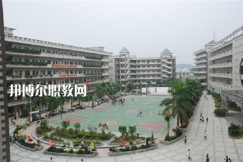 雅安航空工業(yè)聯(lián)合技工學(xué)校2021年報(bào)名條件、招生要求