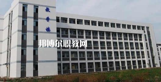 滁州市機(jī)械工業(yè)學(xué)校2021年報(bào)名條件、招生要求、招生對(duì)象 