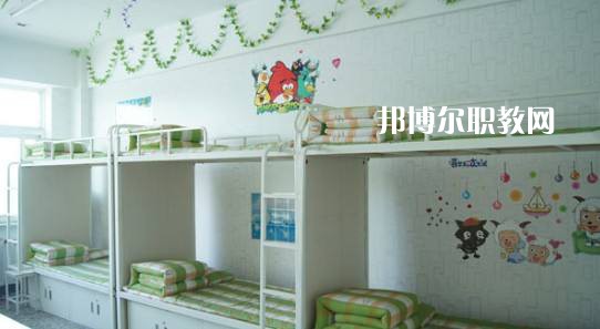 雅安航空工業(yè)聯(lián)合技工學校2021年招生錄取分數(shù)線