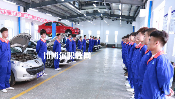 廣州2021年中專汽修學(xué)?？梢钥即髮? width=