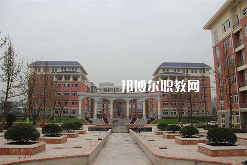 江蘇2021年好一點的中專學校