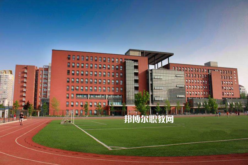 安徽機械技師學(xué)院2021年招生辦聯(lián)系電話