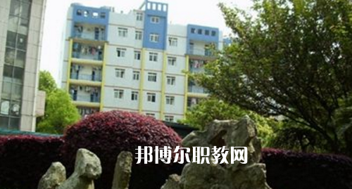 都勻市中等職業(yè)技術(shù)學(xué)校2021年報(bào)名條件、招生要求、招生對(duì)象