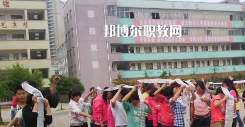 甕安鴻翔中等職業(yè)技術(shù)學校2021年報名條件、招生要求、招生對象