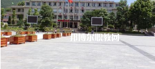 遵義計算機學(xué)校2021年報名條件、招生要求、招生對象