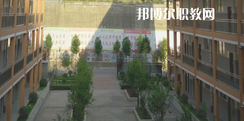 遵義市紅花崗區(qū)經(jīng)濟(jì)職業(yè)技術(shù)學(xué)校2021年報(bào)名條件、招生要求、招生對(duì)象