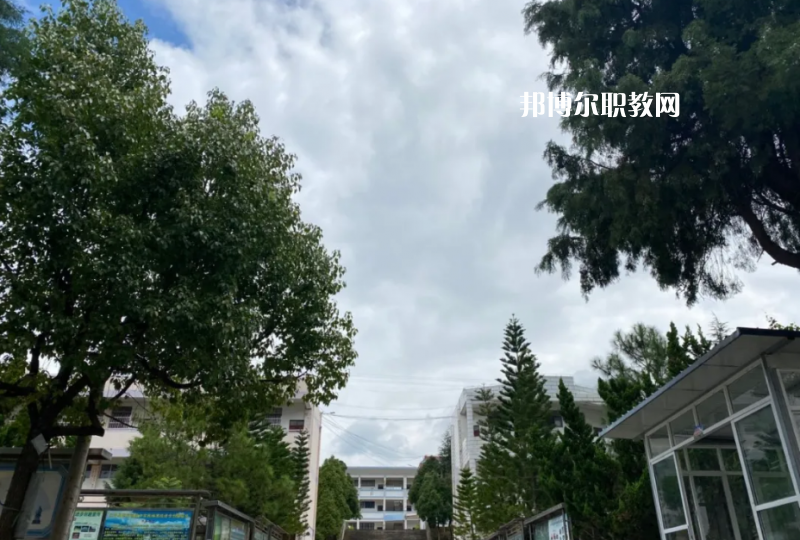 永平縣職業(yè)高級中學(xué)2021年報名條件、招生要求、招生對象