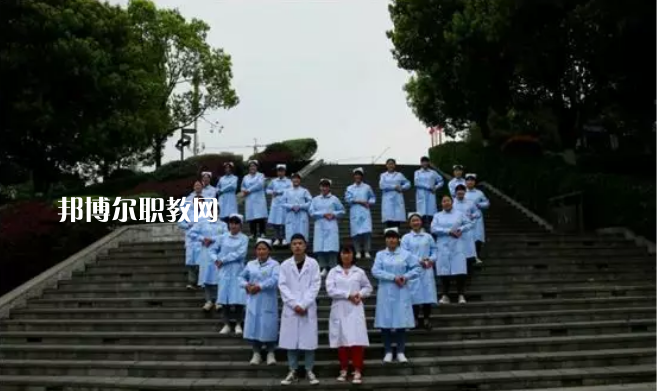 威信縣職業(yè)高級(jí)中學(xué)2021年學(xué)費(fèi)、收費(fèi)多少