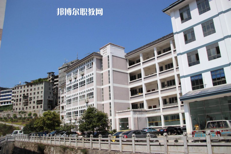 昆明醫(yī)藥職業(yè)技術(shù)學(xué)校2021年招生錄取分?jǐn)?shù)線(xiàn)
