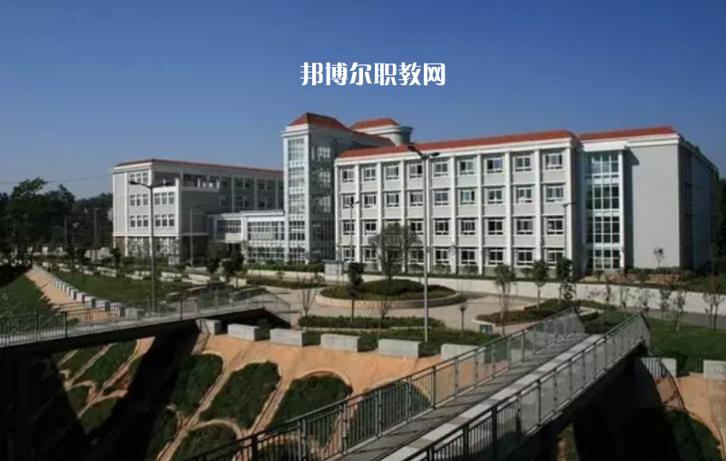 昆明官渡區(qū)職業(yè)高級中學2021年招生簡章