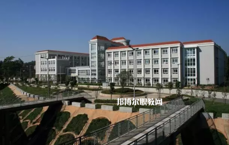 昆明官渡區(qū)職業(yè)高級(jí)中學(xué)2021年報(bào)名條件、招生要求、招生對(duì)象