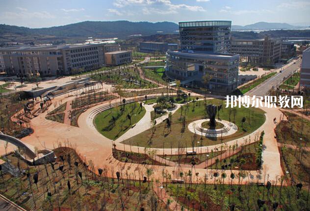 云南國(guó)防技校地址在哪里