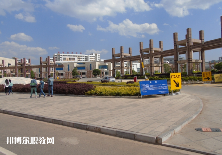 楚雄機(jī)械電子職業(yè)技術(shù)學(xué)校2021年報(bào)名條件、招生要求、招生對(duì)象