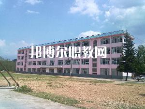 耿馬縣職教中心2021年報名條件、招生要求、招生對象