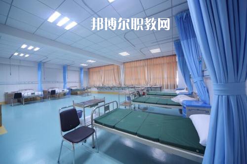云南臨滄衛(wèi)生學(xué)校2021年有哪些專(zhuān)業(yè)