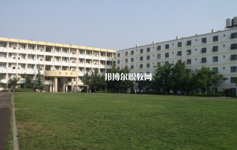 昆明財經(jīng)管理學校2021年學費、收費多少
