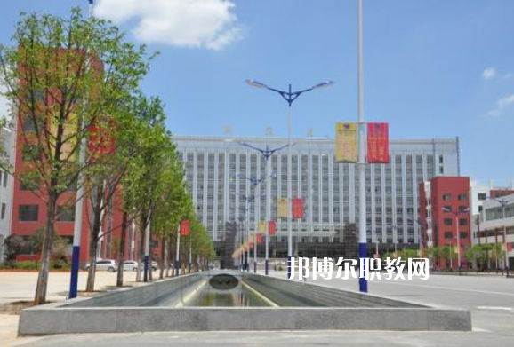 云南電子信息高級(jí)技工學(xué)校2021年報(bào)名條件、招生要求、招生對(duì)象