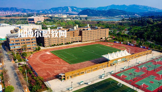云南藝術學校怎么樣。好不好