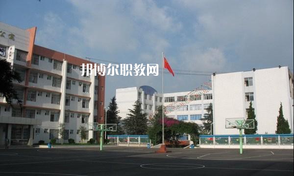 云南貿(mào)易經(jīng)濟(jì)學(xué)校2021年報(bào)名條件、招生要求、招生對(duì)象