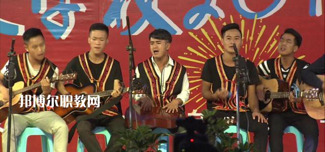 四川省彝文學校怎么樣、好不好
