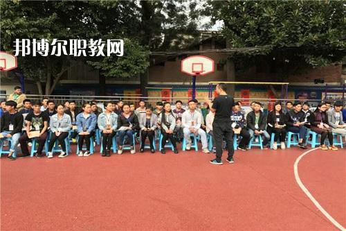 四川省彝文學(xué)校2021年報(bào)名條件、招生要求、招生對(duì)象