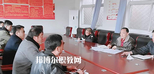 靈璧縣中等專(zhuān)業(yè)學(xué)校2021年招生辦聯(lián)系電話(huà)