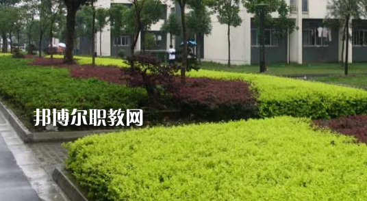 安徽工商行政管理學(xué)校2021年學(xué)費、收費多少