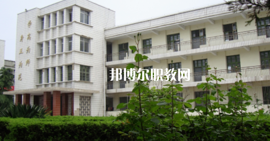 安徽省霍邱師范學校2021年報名條件、招生要求、招生對象