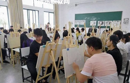 榆中縣職業(yè)教育中心2022年學費、收費多少