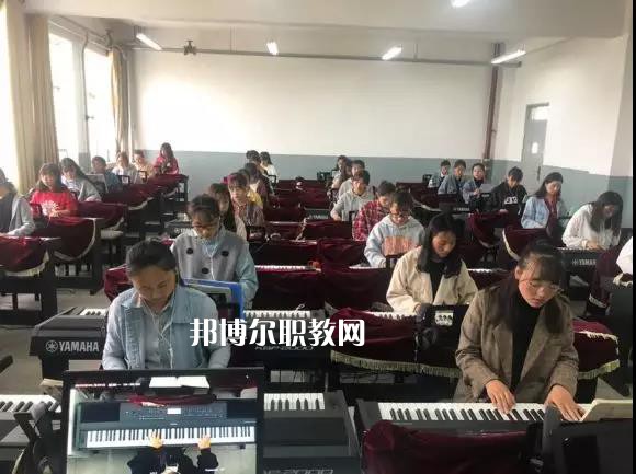 甘肅省臨夏州職業(yè)技術(shù)學(xué)校2022年報(bào)名條件、招生要求、招生對(duì)象
