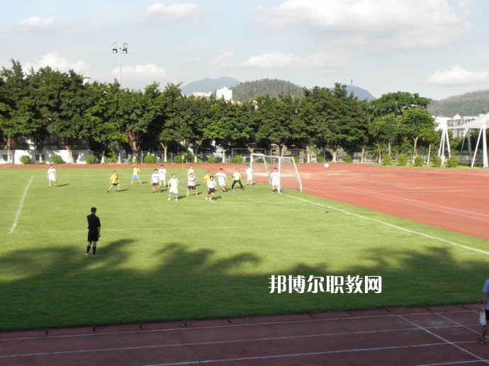 重慶計(jì)算機(jī)職業(yè)高級中學(xué)地址在哪里