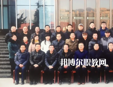 平?jīng)鲶w育運動學(xué)校2022年報名條件、招生要求、招生對象 