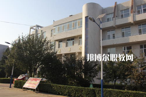 保定滿城職業(yè)技術(shù)教育中心2022年學(xué)費、收費多少