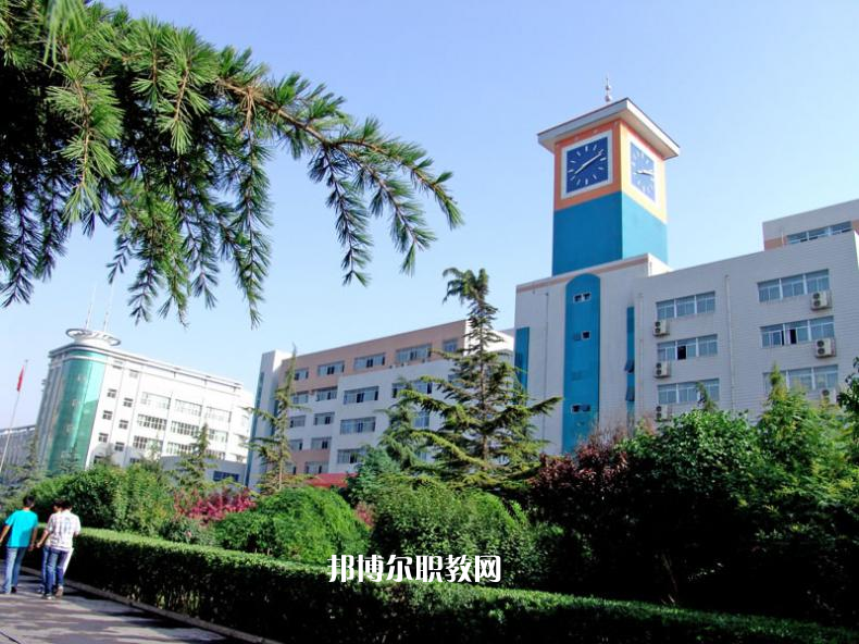 蘭州商業(yè)學校2022年學費、收費多少