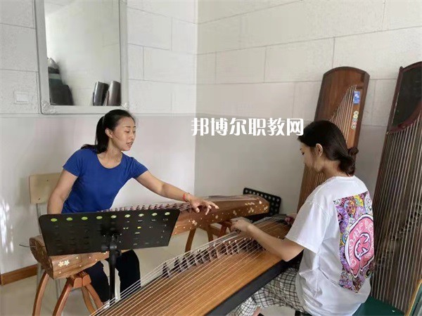 唐山藝術(shù)學(xué)校2022年報名條件、招生要求、招生對象