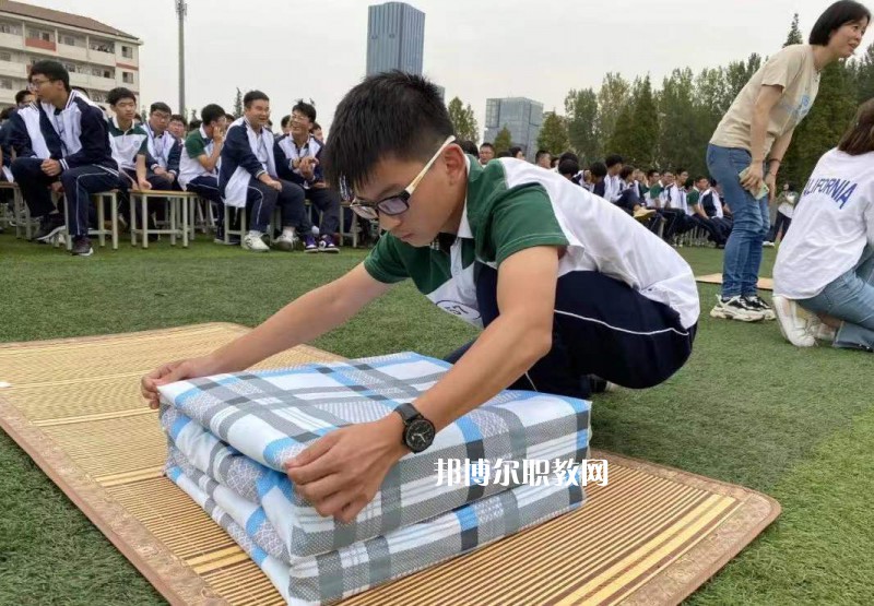 江蘇江陰中等專(zhuān)業(yè)學(xué)校2022年宿舍條件