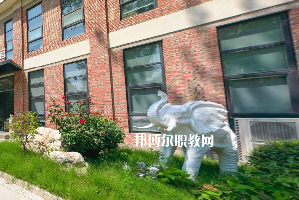 西安萬象職業(yè)中學(xué)2022年報名條件、招生要求、招生對象