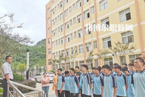 遵義市紅花崗區(qū)經(jīng)濟(jì)職業(yè)技術(shù)學(xué)校2022年學(xué)費(fèi)、收費(fèi)多少