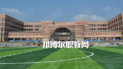 遵義航天工業(yè)學(xué)校2022年學(xué)費(fèi)、收費(fèi)多少