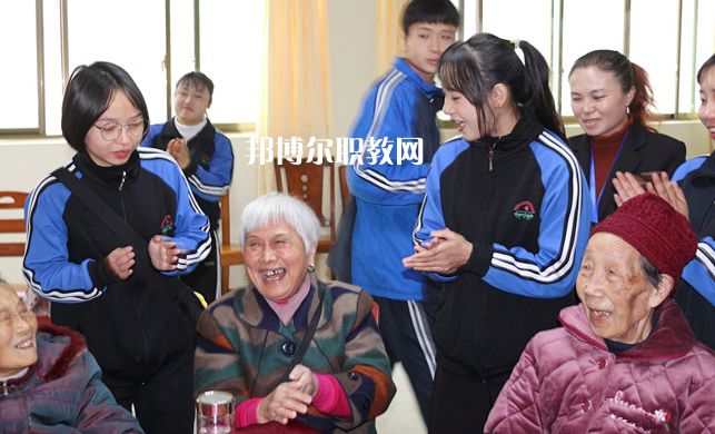 銅仁碧江中等職業(yè)學(xué)校2022年報(bào)名條件、招生要求、招生對(duì)象