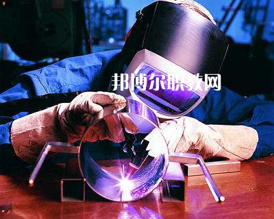 秦皇島燕成中等專業(yè)學(xué)校2022年報(bào)名條件、招生要求、招生對(duì)象