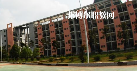 銅仁工業(yè)學(xué)校2022年學(xué)費、收費多少