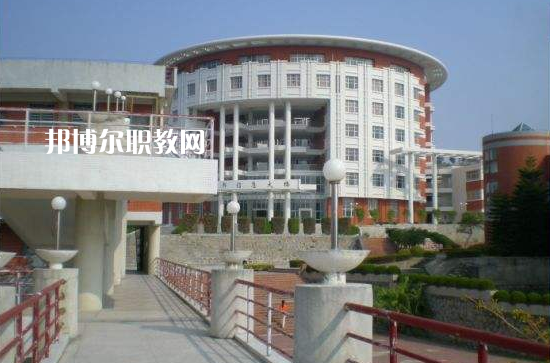 汕頭經(jīng)貿(mào)職業(yè)技術(shù)學校2022年招生辦聯(lián)系電話