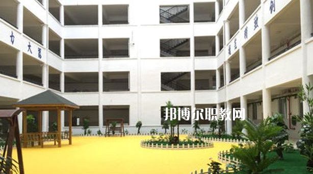 黔東南州德才科技職業(yè)學(xué)校怎么樣、好不好
