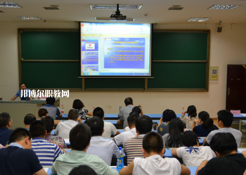 重慶東亞技工學(xué)校2022年報(bào)名條件、招生要求、招生對(duì)象