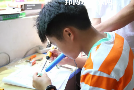安順機(jī)械工業(yè)學(xué)校2022年報(bào)名條件、招生要求、招生對(duì)象