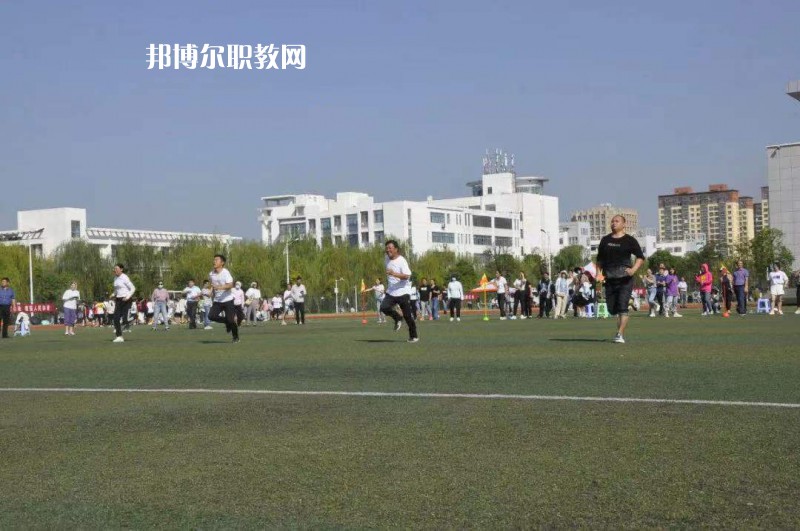 江蘇省淮陰商業(yè)學校2022年報名條件、招生要求、招生對象