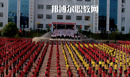 貴州羅甸中等職業(yè)學(xué)校2022年招生辦聯(lián)系電話(huà)