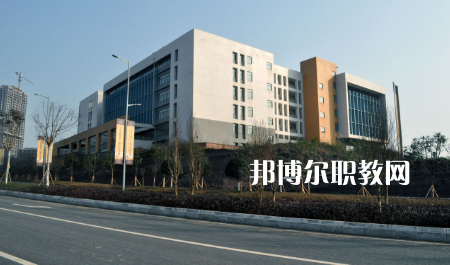 重慶建材技工學校2022年報名條件、招生要求、招生對象